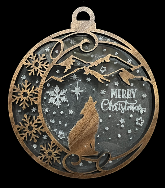 20002 Merry Christmas Wolf w Snow Layer ORNAMENT